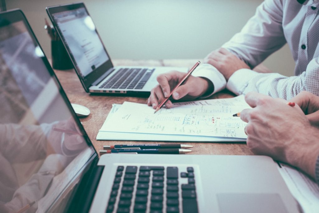 Recrutement - administration - comptabilité - ressources humaines - marketing - communication - Québec - pénurie de main d'oeuvre Agence de recrutement spécialisée dans le domaine administratifs et services
